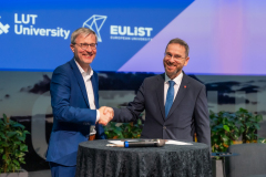 UNI of Stuttgart_Agreement Signing